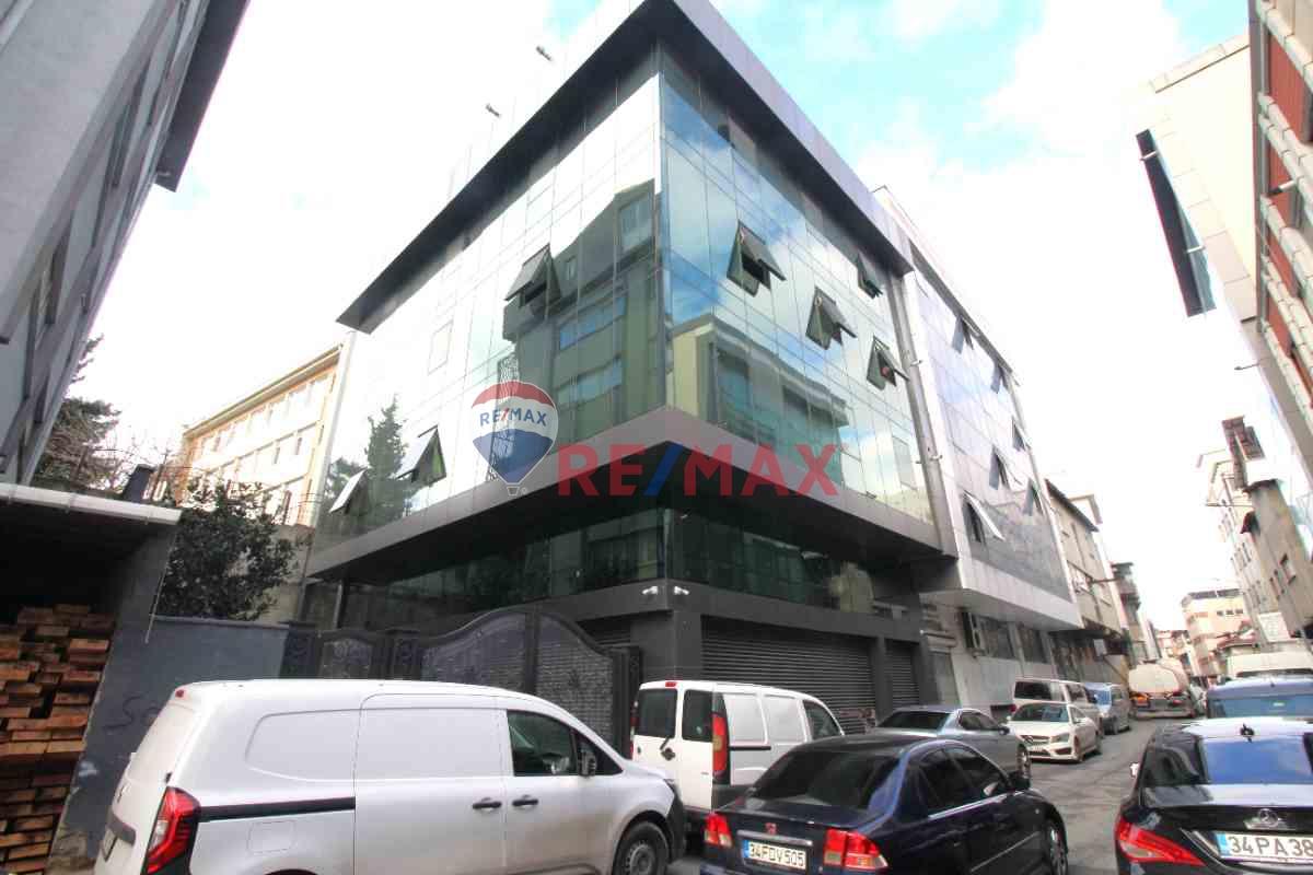 KOCASİNAN SANAYİ YENİ BİNADA 170 M2 MUTFAK VE ASANSÖRLÜ