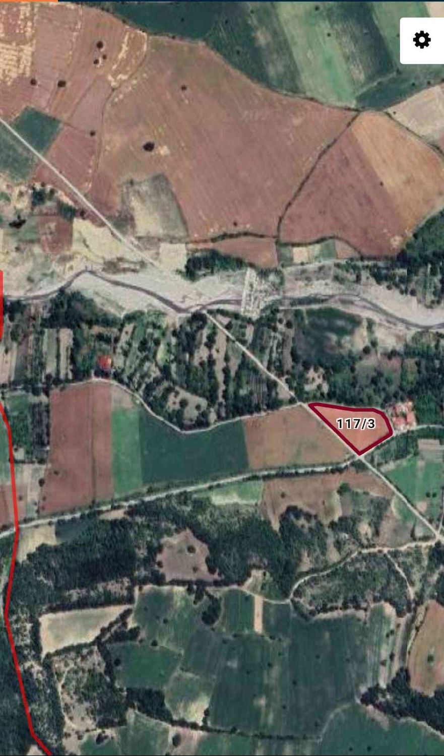 YATIRIMA UYGUN TARLA KÖY YERLEŞİMİNE ÇOK YAKIN