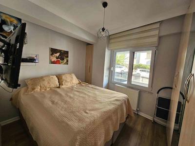 MALTEPE ALTINTEPE CADDE ÜZERİ 50 M2 YÜKSEK GİRİŞ 1+1 DAİRE