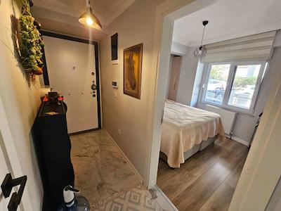 MALTEPE ALTINTEPE CADDE ÜZERİ 50 M2 YÜKSEK GİRİŞ 1+1 DAİRE