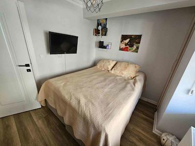 MALTEPE ALTINTEPE CADDE ÜZERİ 50 M2 YÜKSEK GİRİŞ 1+1 DAİRE