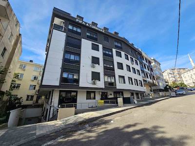 MALTEPE ALTINTEPE CADDE ÜZERİ 50 M2 YÜKSEK GİRİŞ 1+1 DAİRE