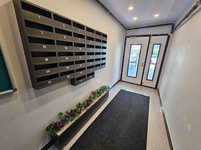 MALTEPE ALTINTEPE CADDE ÜZERİ 50 M2 YÜKSEK GİRİŞ 1+1 DAİRE