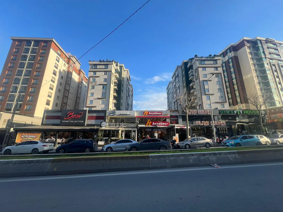 METROYA YÜRÜME MESAFESİNDE VARLIK CİTY'DE FIRSAT DAİRE!