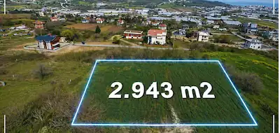REMAX ŞEHIR'DEN DENIZ MANZARALI AKKÖY'DE ARSA