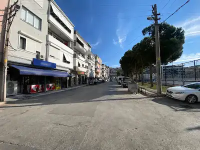 BOZYAKA'DA DEVREN KİRALIK HAZIR MARKET İŞLETMESİ