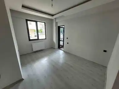 FİNAL OKULU CAĞALOĞLU’NUN ÜST SOKAĞINDA KİRALIK 1+1 KAPALI MUTFAKLI KİRALIK DAİRE