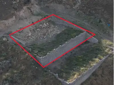 MOLLAKASIMDA TAŞ DUVARLI 841 M² ARSA