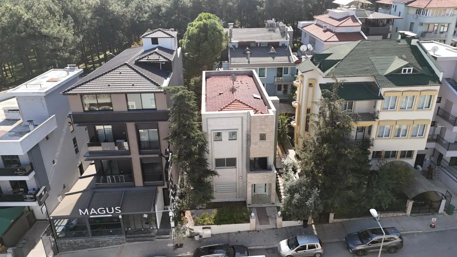 REMAX MODEL DEN ÇAMLIKTA 345M² ARSA İÇİNDE TİCARİ KULLANIMA UYGUN SATILIK VİLLA
