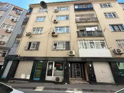 RE/MAX HEDEF' DEN KOCAMUSTAFAPAŞA' DA SATILIK FIRSAT DAİRE