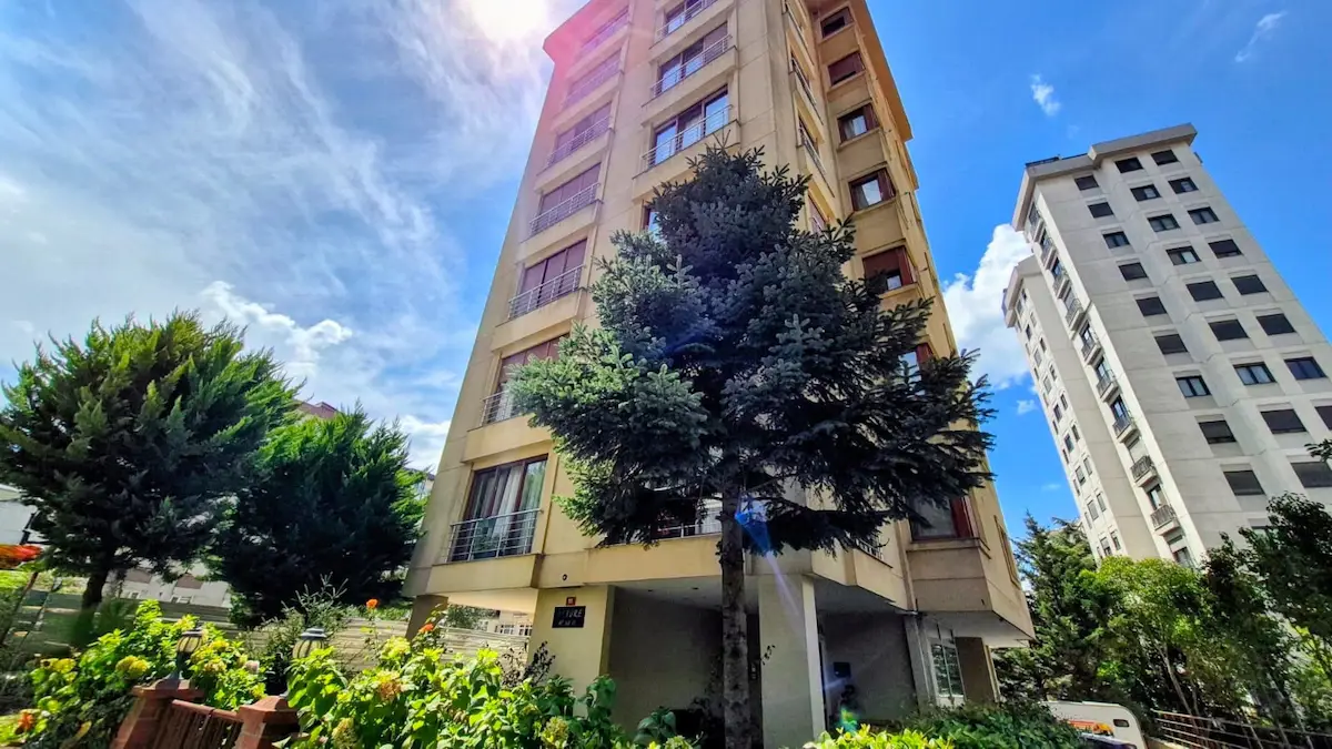 FENERYOLU, YARGIÇ TURHAN DEMİREL SOKAKTA 100M2 NET 