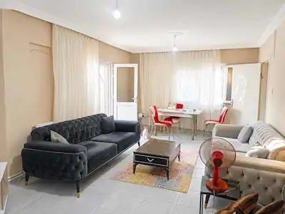 KUŞADASI ÇEVREM SİTESİ’NDE BAHÇE KATI, KAPALI MUTFAK 2+1 DAİRE