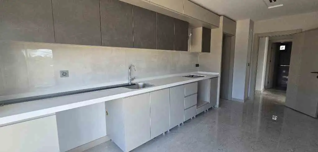 ANTALYA VARSAK DEMIREL ARAKAT GENİŞ 2+1 AYRI MUTFAK
