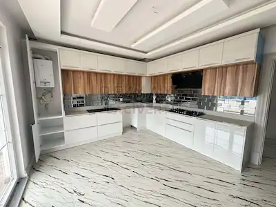 RE/MAX LACİVERT'TEN YILDIZKENT'TE SATILIK LÜKS 4+1 DAİRE 