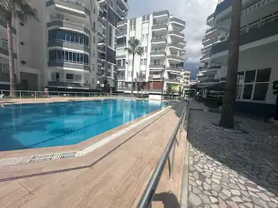 ALANYA MAHMUTLARDA DENİZE VE BARBAROS CAD. YAKIN 2+1 DAİRE