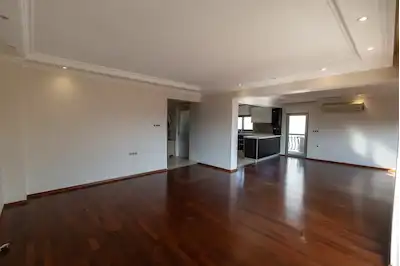 BORNOVA KAZIMDIRIK MAHALLESI SATILIK 180 M2 4+1 DAIRE GENÇ BINA