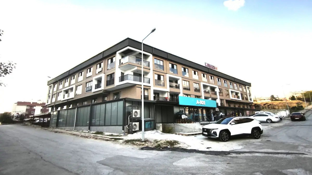 YENIMAHALLE BATISITESI MAH SIFIR OTURUMA HAZIR 2+1 DAIRE