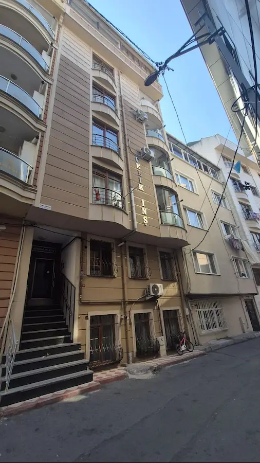 ŞİŞLİ PAŞA MAHALLESİNDE SATILIK 2+1 DAİRE