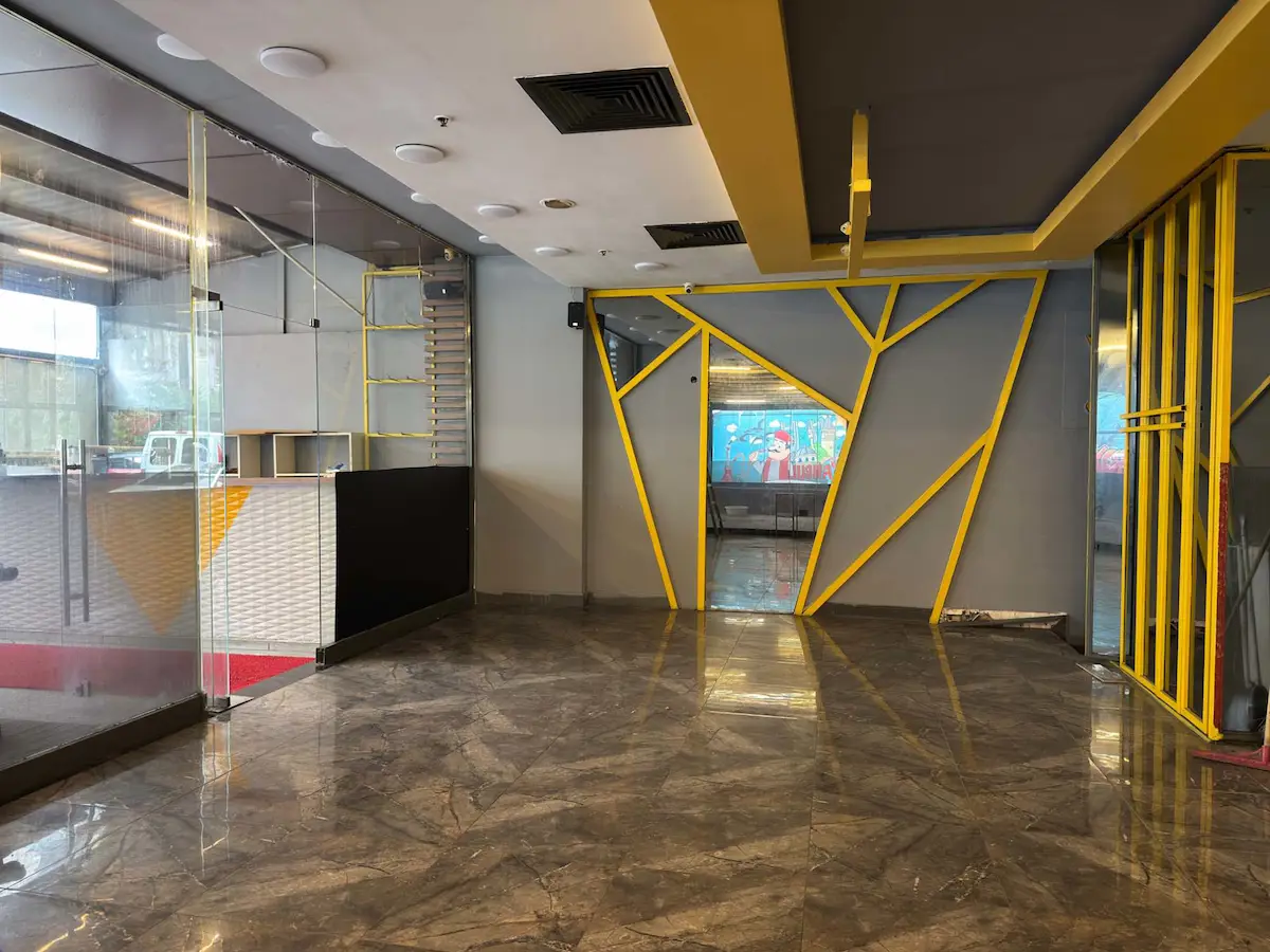 BEYLİKDÜZÜ KALEKENT 1. ETAP KİRALIK CADDE MAĞAZASI - REMAX KAYA 3