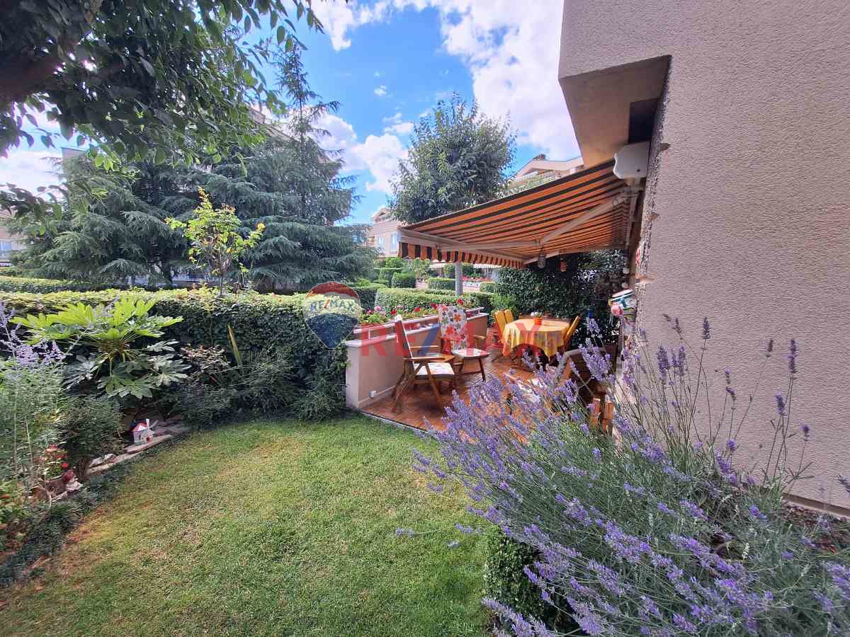 KARTAL YAKACIK COUNTRY'DE SATILIK ÇOK ÖZEL 400 M2 VİLLA