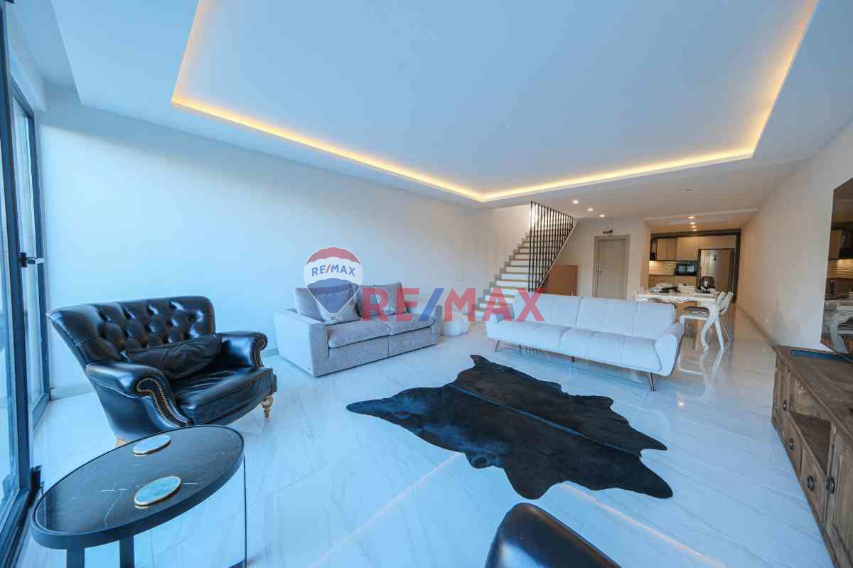 ZEKERİYAKÖY'DE KAPANMAZ YEŞİL MANZARALI YENİ NESİL SATILIK VİLLA