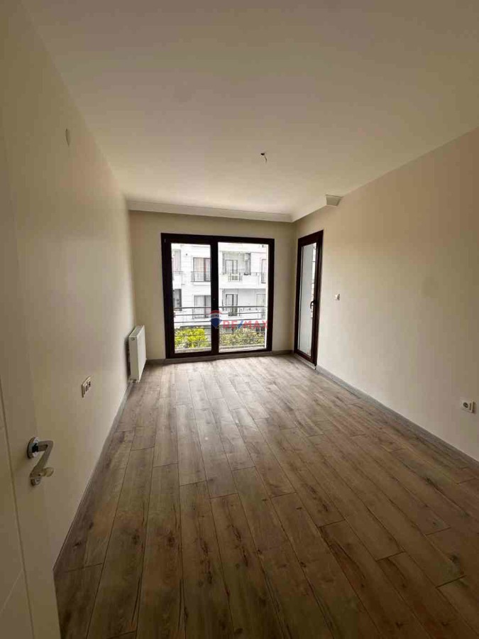 RE/MAX ŞEHİR'DEN ASUDE VADİ'DE KÖŞE FERAH SATILIK 3+1 DAİRE