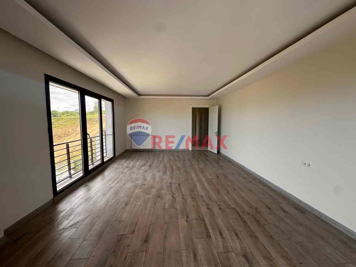 RE/MAX ŞEHİR'DEN ASUDE VADİ'DE KÖŞE FERAH SATILIK 3+1 DAİRE