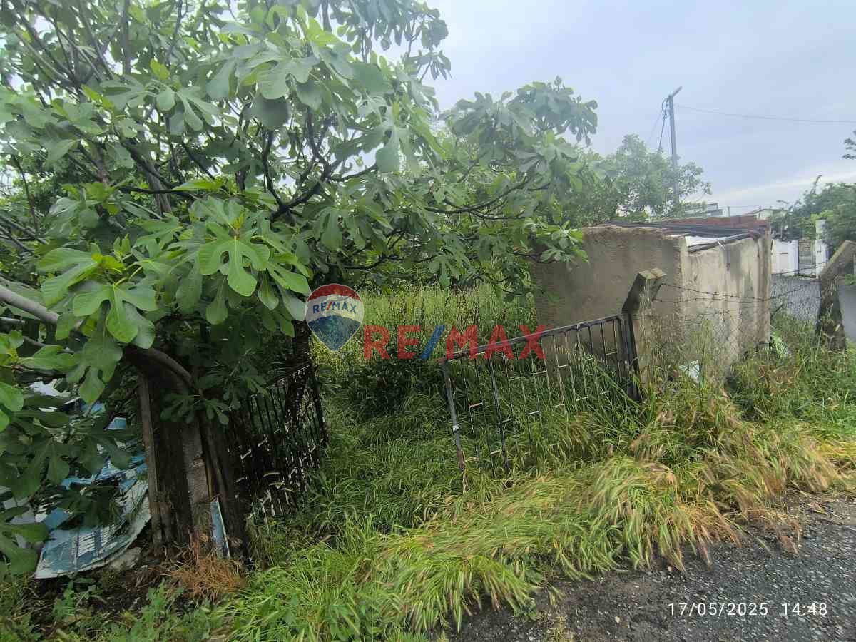 BÜYÜKÇEKMECE KAMILOBADA  VILLA IMARLI  SATILIK ARSA