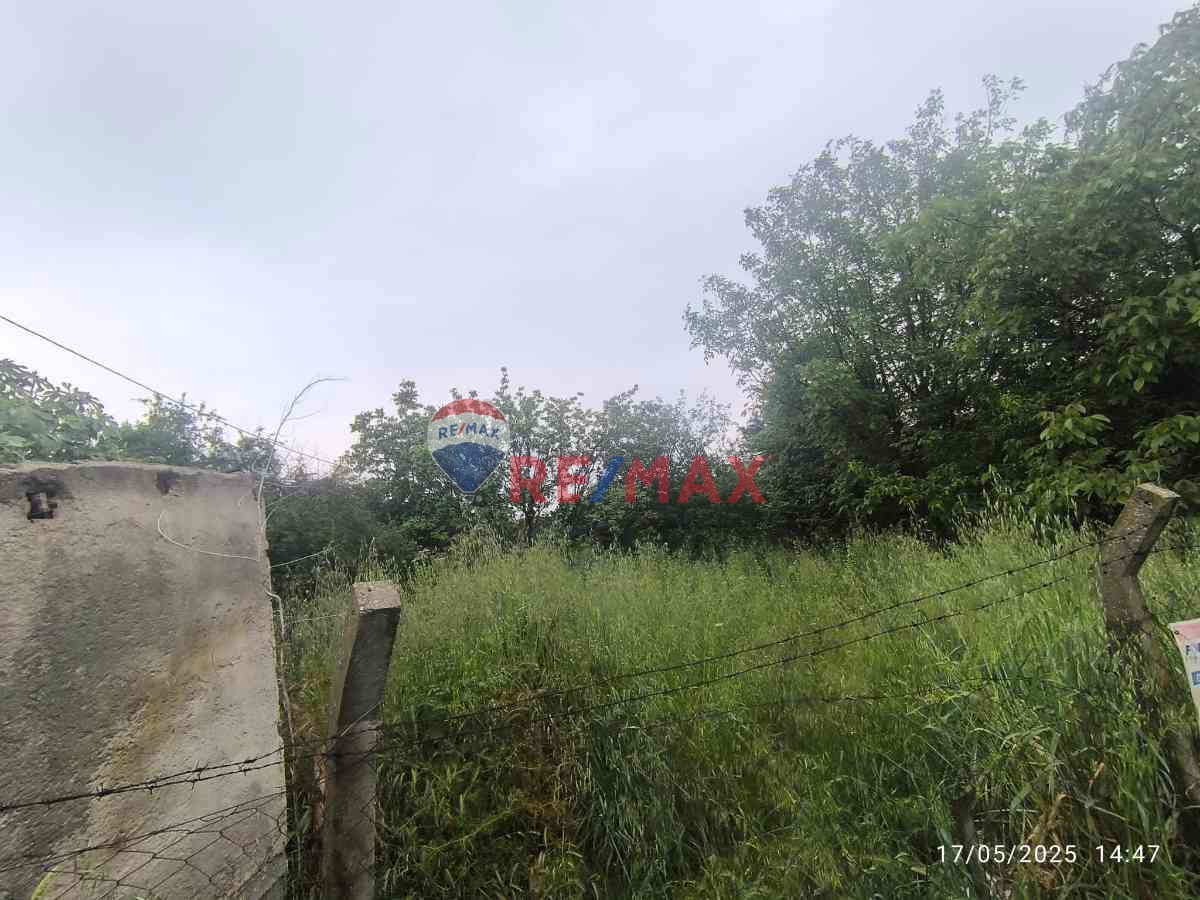 BÜYÜKÇEKMECE KAMILOBADA  VILLA IMARLI  SATILIK ARSA