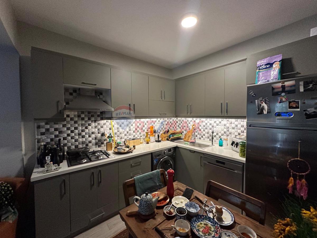 CİHANGİR'DE BAHÇELİ SATILIK DAİRE