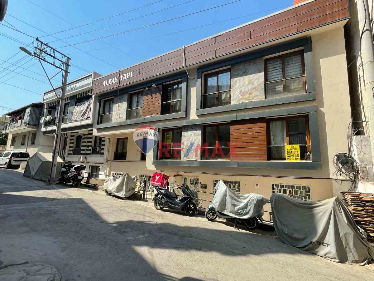 BUCA ATATÜRK MAHALLESINDE EŞYALI KIRALIK 1+1