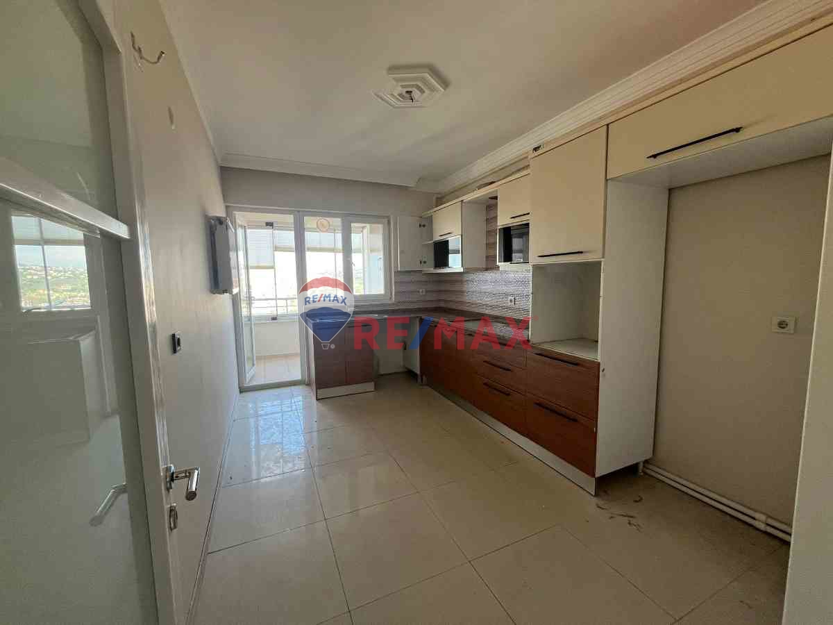 ÇUKURÇAYIR AK CİTY'DE KİRALIK DENİZ MANZARALI 3+1 DAİRE