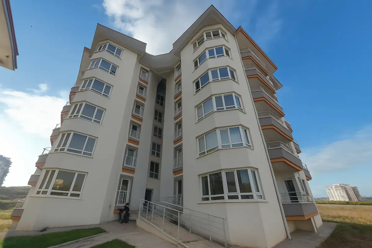 ALCI MAHALLESİNDE GENİŞ 3+1 İSKANLI SIFIR DAİRE