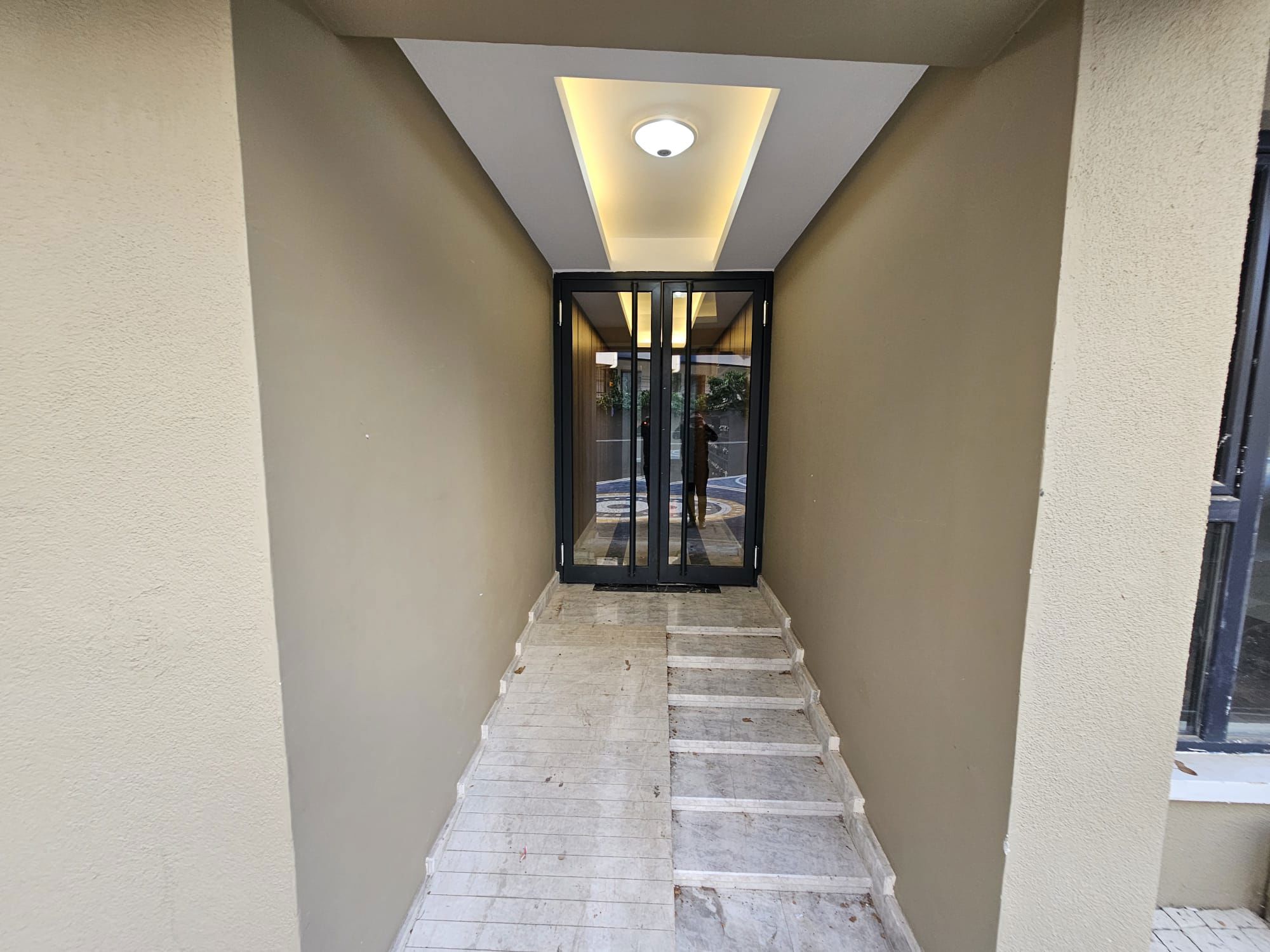 ÇANKAYA KARAPINAR MAHALLESİNDE BULUNAN FIRSAT 2+1 LÜKS SIFIR DAİRE