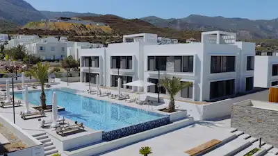 GİRNE MEDİTERRA SİTESİ SATILIK 2+1 PENTHOUSE