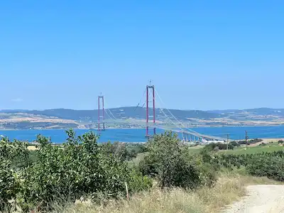 NK LAPSEKİ KOCAVELİ KÖPRÜ VE BOĞAZ MANZARALI 10.724M² SATILIK ARAZİ