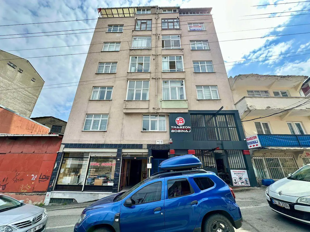 DEĞİRMENDERE KAYMAKLI ANADOLU LİSESİ KARŞISINDA SATILIK DAİRE