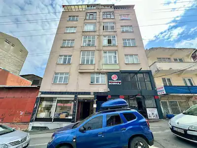DEĞİRMENDERE KAYMAKLI ANADOLU LİSESİ KARŞISINDA SATILIK DAİRE
