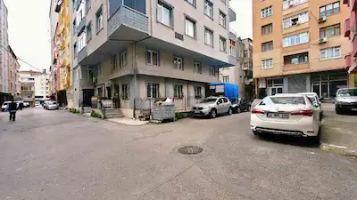 PENDİK KAYNARCA AYDINLI YOLU CADDESİNE YAKIN YÜKSEK ARSA PAYLI SATILIK BOŞ DÜKKAN