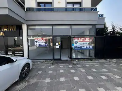 REMAX ADVANTAGE'DEN 160 M2 KİRALIK DÜKKAN
