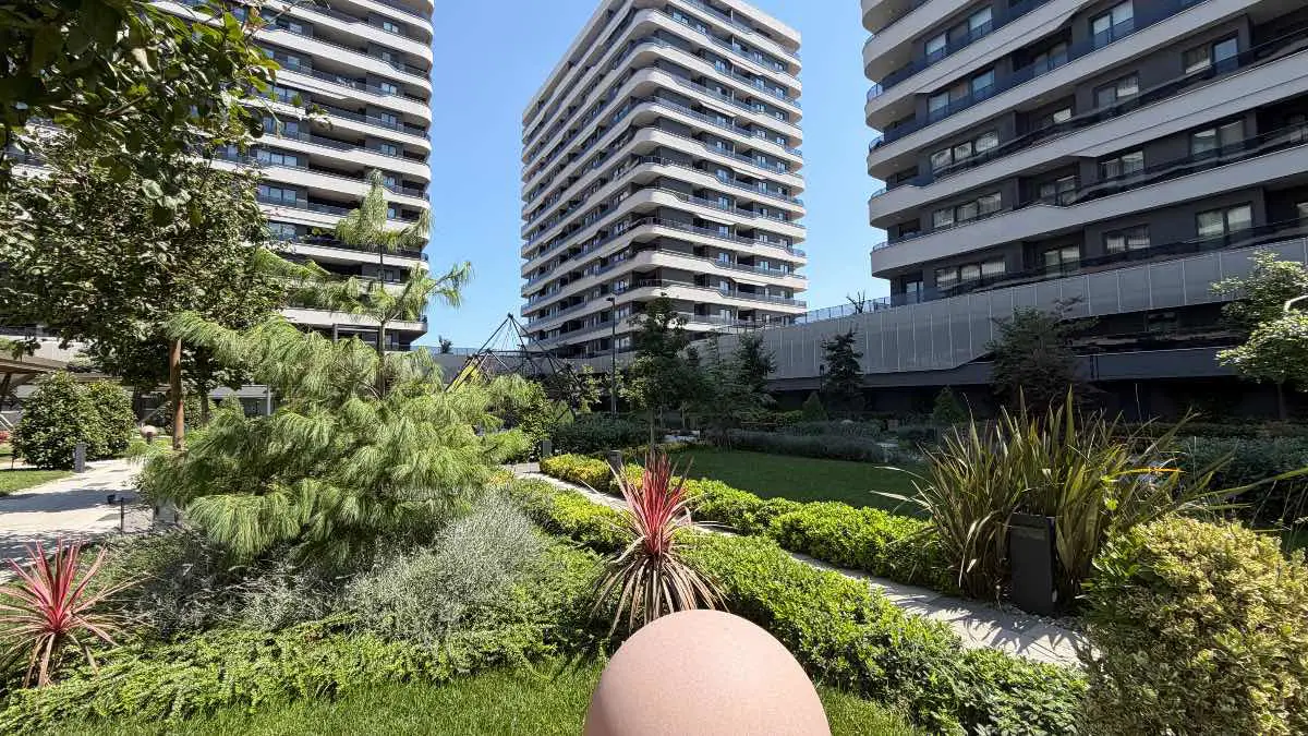 REMAX BEYAZ DOWNTOWN SATILIK 2+1 DAİRE