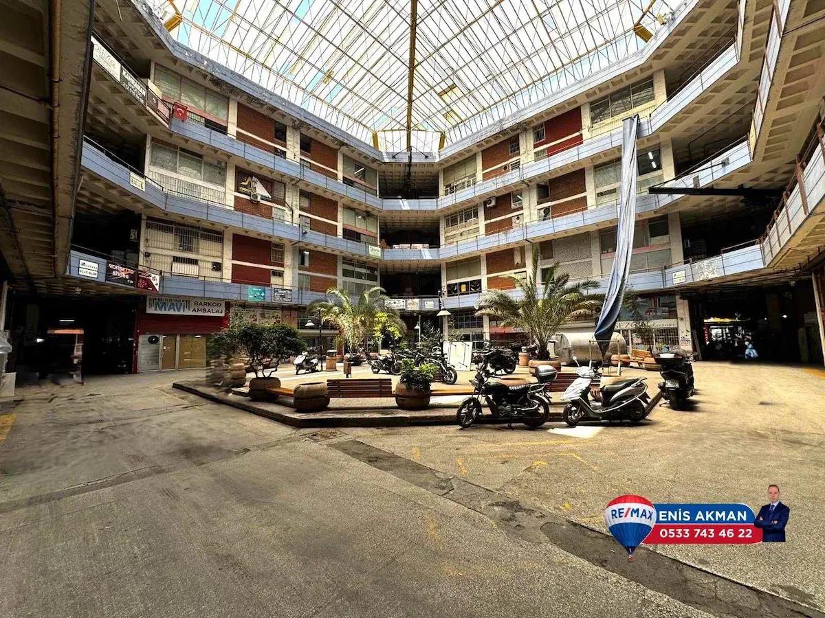 AYKOSAN SANAYİ'DE 285 M2 IKI KATLI ÇIFT VE DIŞ CEPHELI SHOWROOM MAĞAZA 3