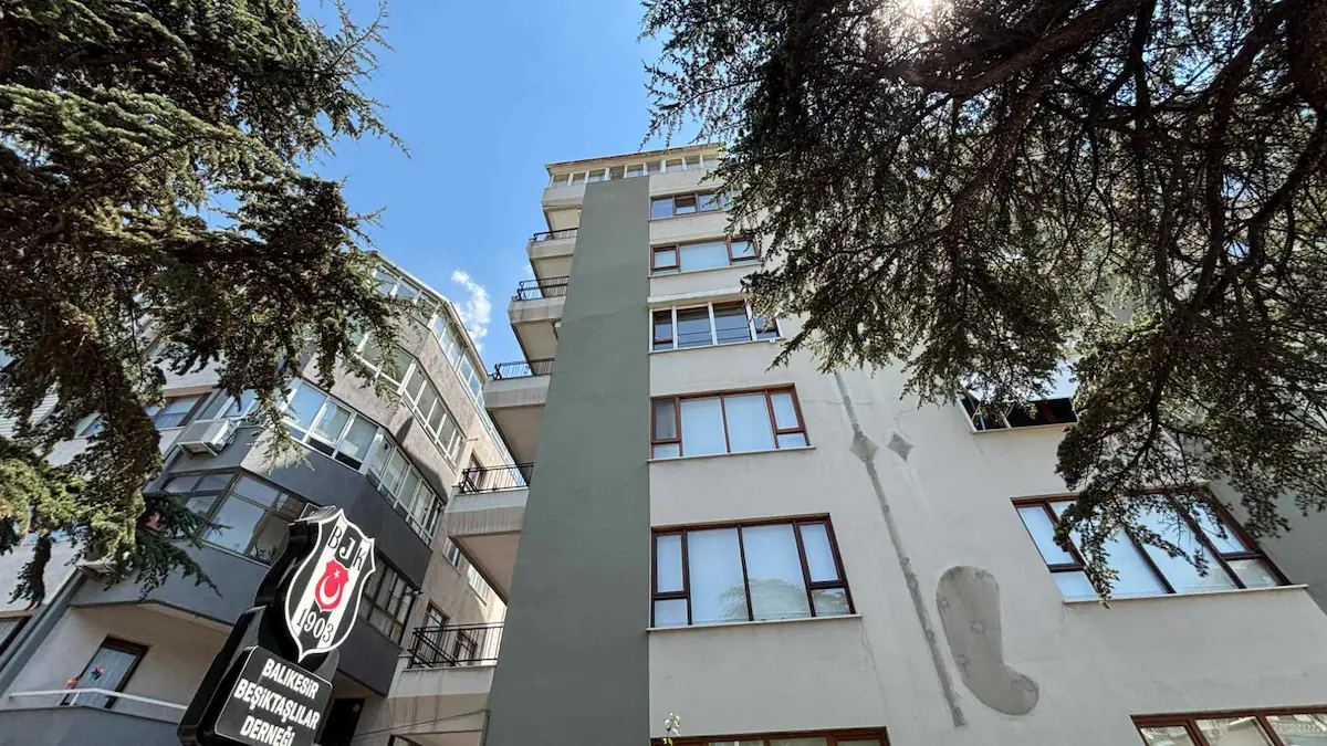 REMAX MİD ATATÜRK BANDIRMA CAD GENİŞ MÜKEMMEL KONUM 3+1 DAİRE