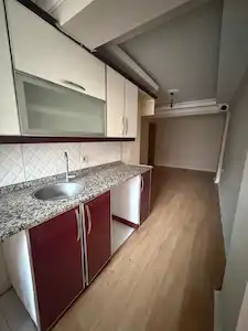 BUCA ADATEPE’DE 3+1 BAHÇE KATI BOŞ VE EŞYASIZ KIRALIK DAIRE