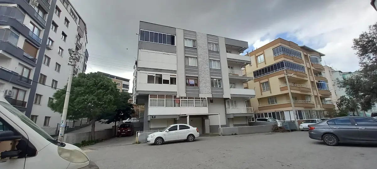ALİAĞA MERKEZ KURTULUŞ MAH. 2+1 SATILIK DAİRE