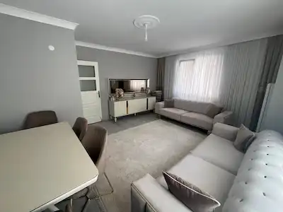GEBZE BARIŞ MAH. MERKEZİ KONUMLU 3+1 ARAKAT GENİŞ DAİRE