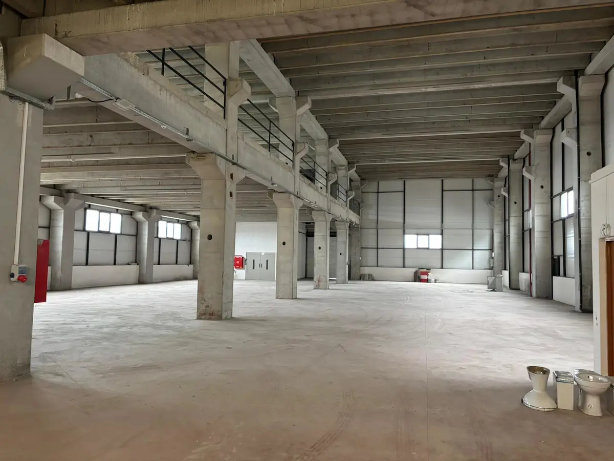 KAPAKLI OSB'DE,MÜKEMMEL LOKASYONDA, 3800 M2 MÜSTAKİL FABRİKA...