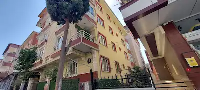 KÜÇÜKÇEKMECE KANARYA MAHALLESİNDE 2+1 SATILIK DAİRE