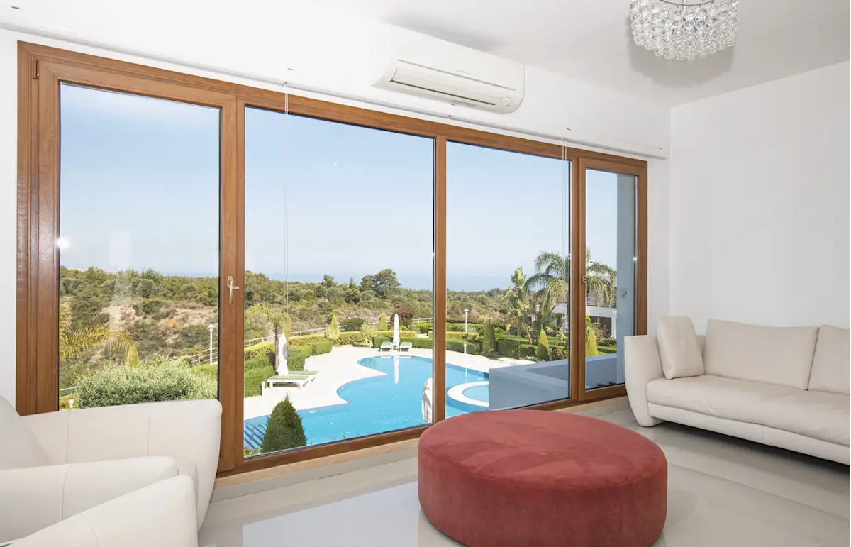 GIRNE ESENTEPE'DE FULL LÜKS EŞYALI SATILIK ÖZEL TERASLI DAĞ VE DENIZ MANZARALI 2+1 PENTHOUSE DAIRE