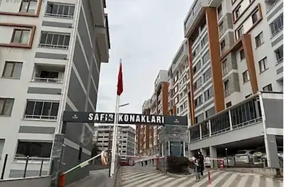 YENIKENT SAFIR KONAKLARINDA DENIZ MANZARALI KİRALIK ARA KAT 3+1